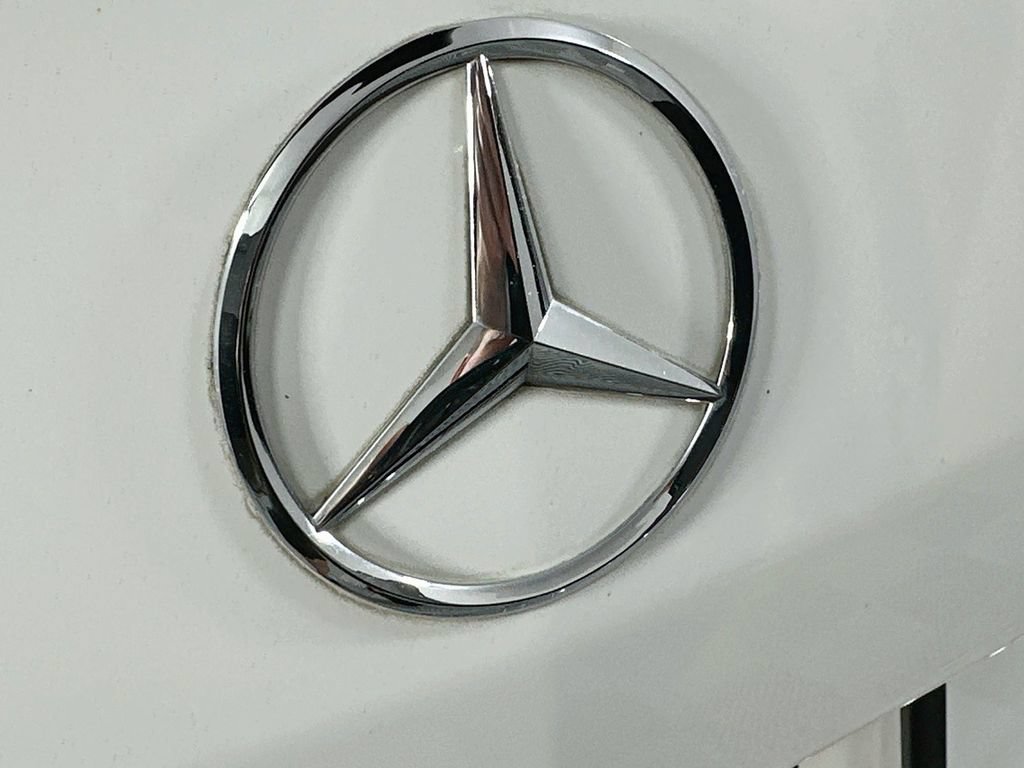 Used 2015 Mercedes-Benz GLK 350 4MATIC image 34