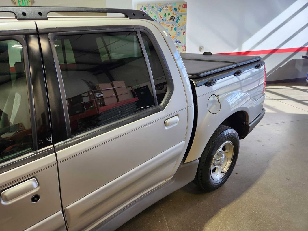 Used 2002 Ford Explorer Sport Trac 4x4 image 47