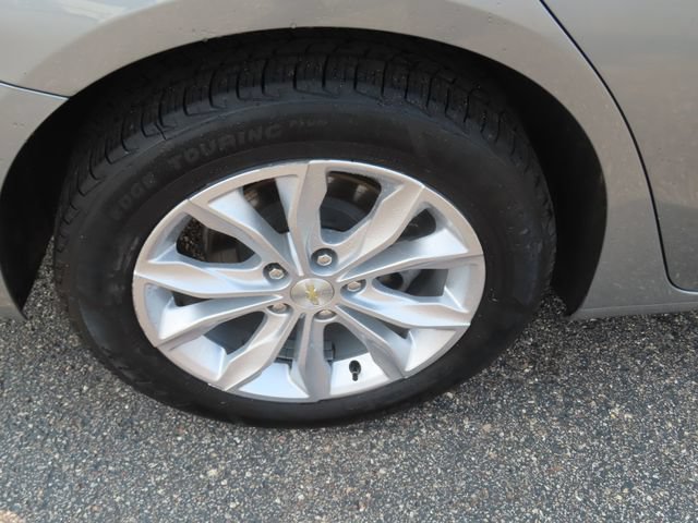 Used 2024 Chevrolet Malibu LT FWD image 13