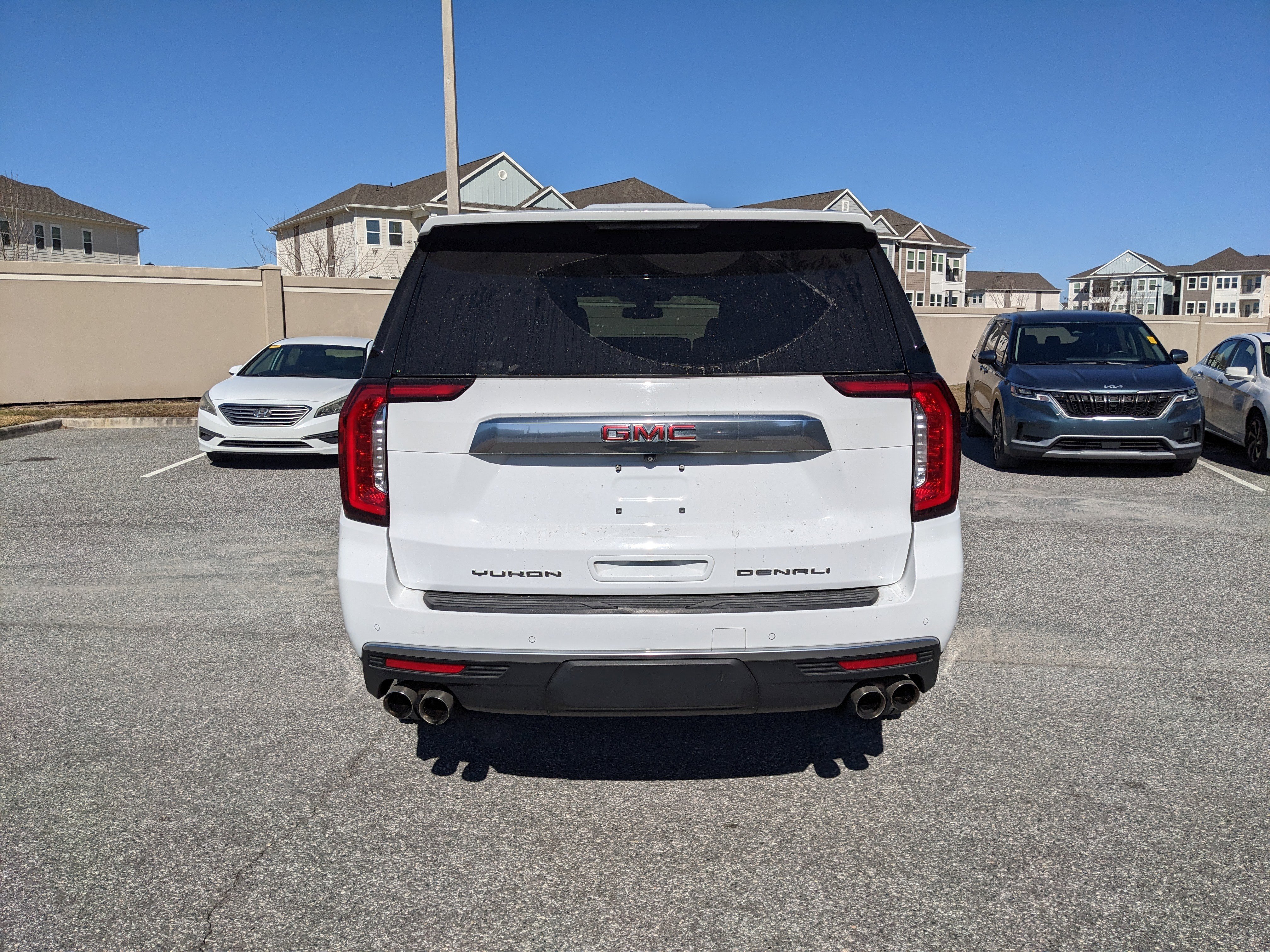 Used 2022 GMC Yukon XL Denali image 6
