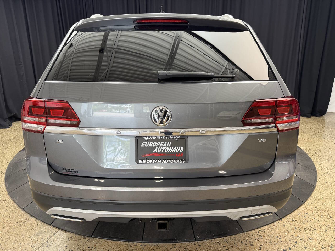 Used 2019 Volkswagen Atlas SE w/ Panoramic Sunroof Package image 7