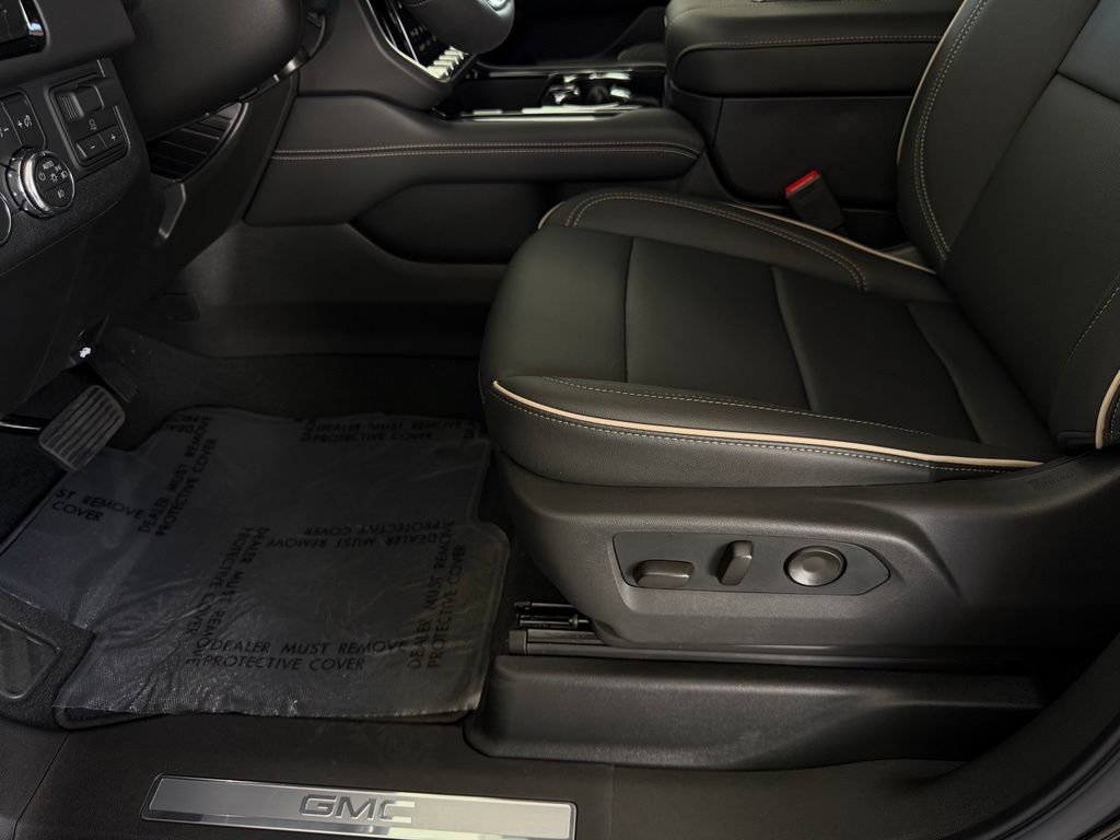 New 2026 GMC Yukon XL Elevation w/ Elevation Premium Package RWD image 12