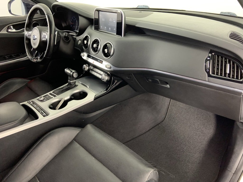Used 2018 Kia Stinger GT image 25