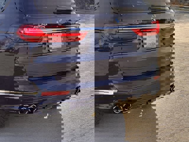 Used 2021 BMW ALPINA XB7 image 7