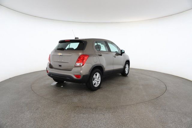 Used 2020 Chevrolet Trax LS image 17