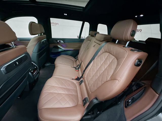 Used 2026 BMW X7 xDrive40i AWD/4WD image 25