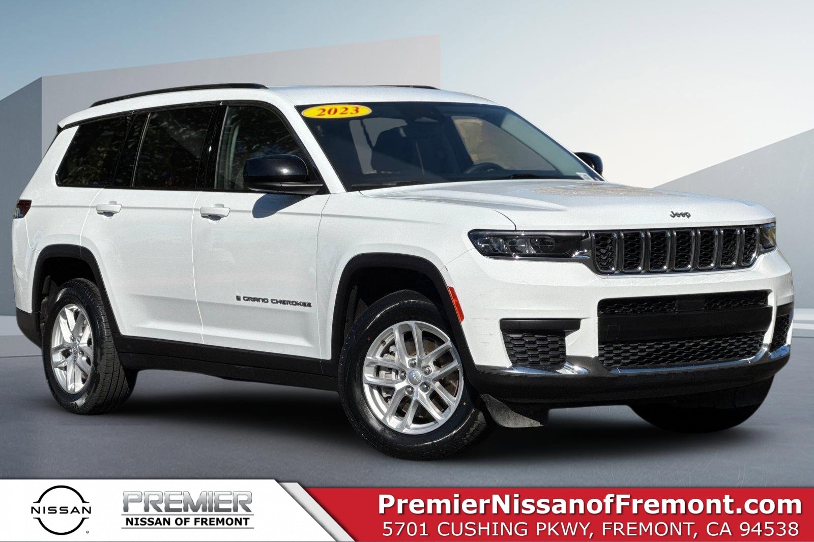 Used 2023 Jeep Grand Cherokee L Laredo