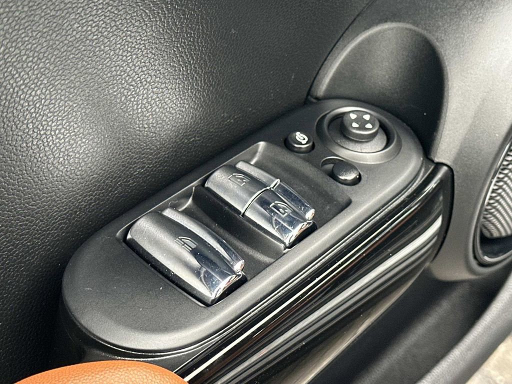 Used 2023 MINI Cooper S w/ Signature Upholstery Package image 24