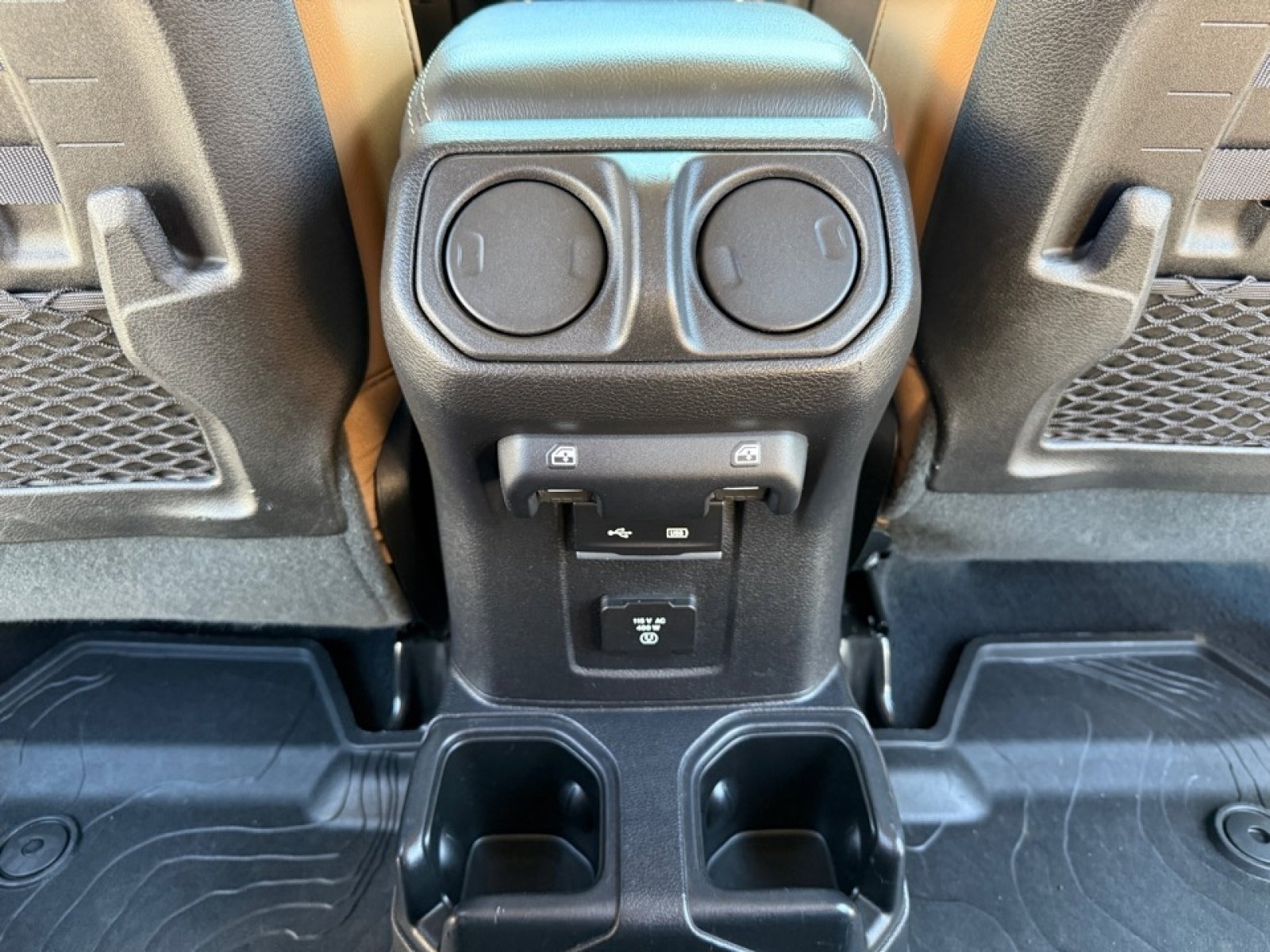 Used 2020 Jeep Gladiator Rubicon w/ Uconnect 4C Nav & Sound Group image 25