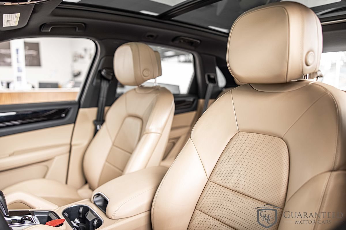 Used 2019 Porsche Cayenne AWD/4WD image 17