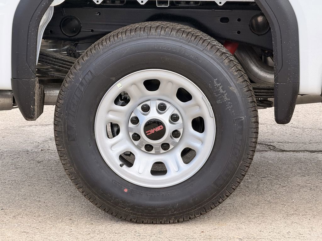 New 2026 GMC Sierra 2500 Pro w/ 1SA Pro Safety Plus Package AWD/4WD image 10