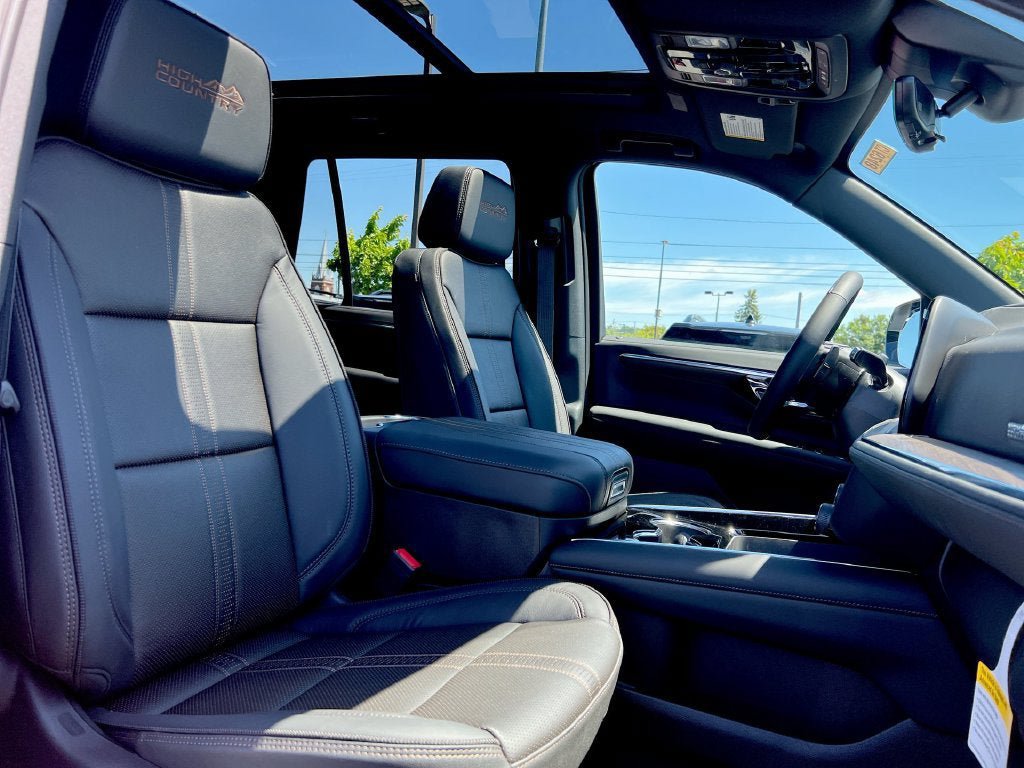 New 2026 Chevrolet Tahoe High Country AWD/4WD image 22