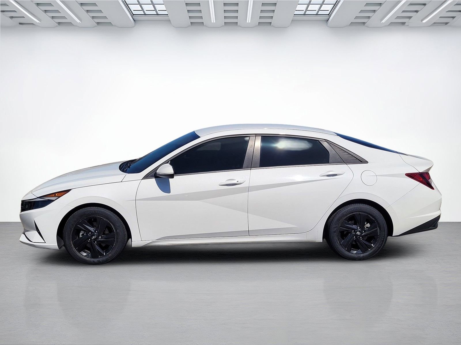Certified 2023 Hyundai Elantra SEL FWD image 14