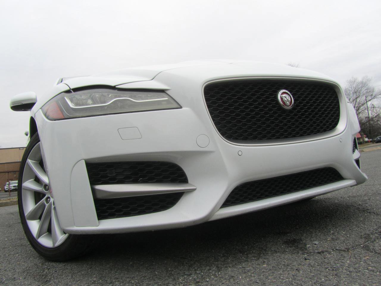Used 2016 Jaguar XF R-Sport image 1
