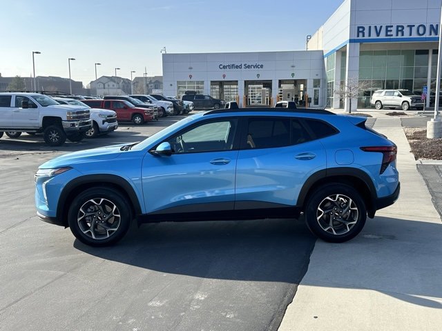 Certified 2025 Chevrolet Trax LT w/ Driver Confidence Package image 25