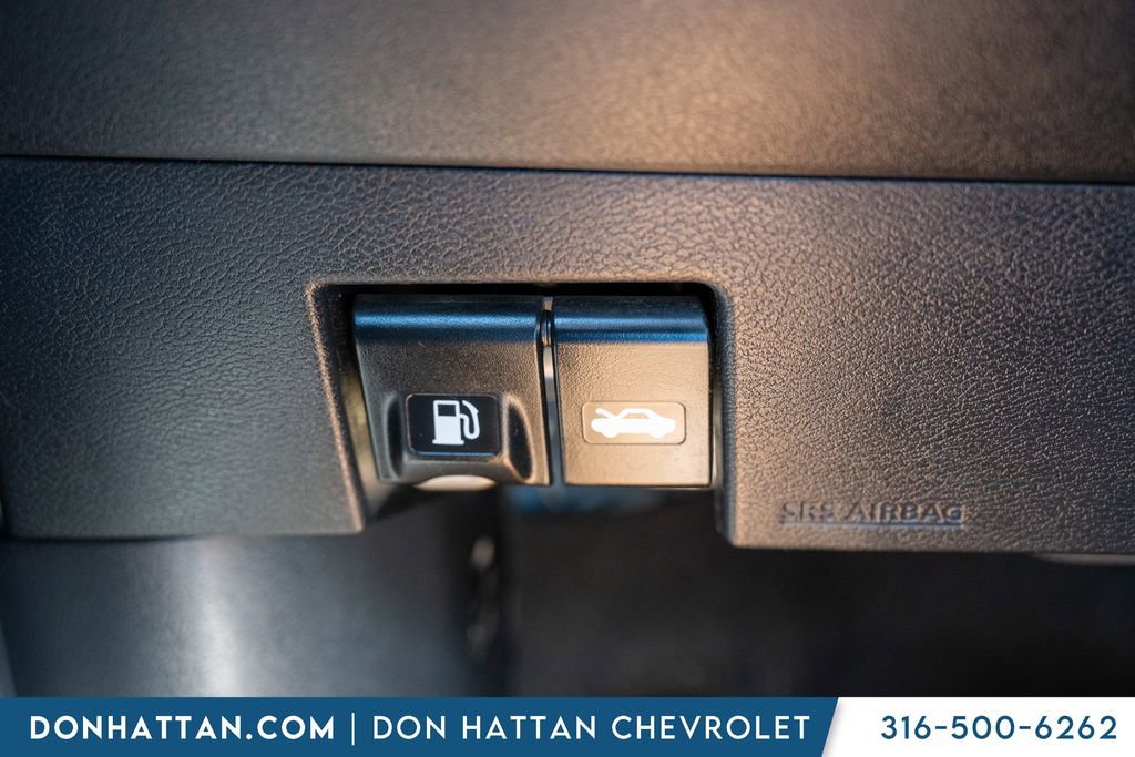 Used 2021 Nissan Versa SV image 16