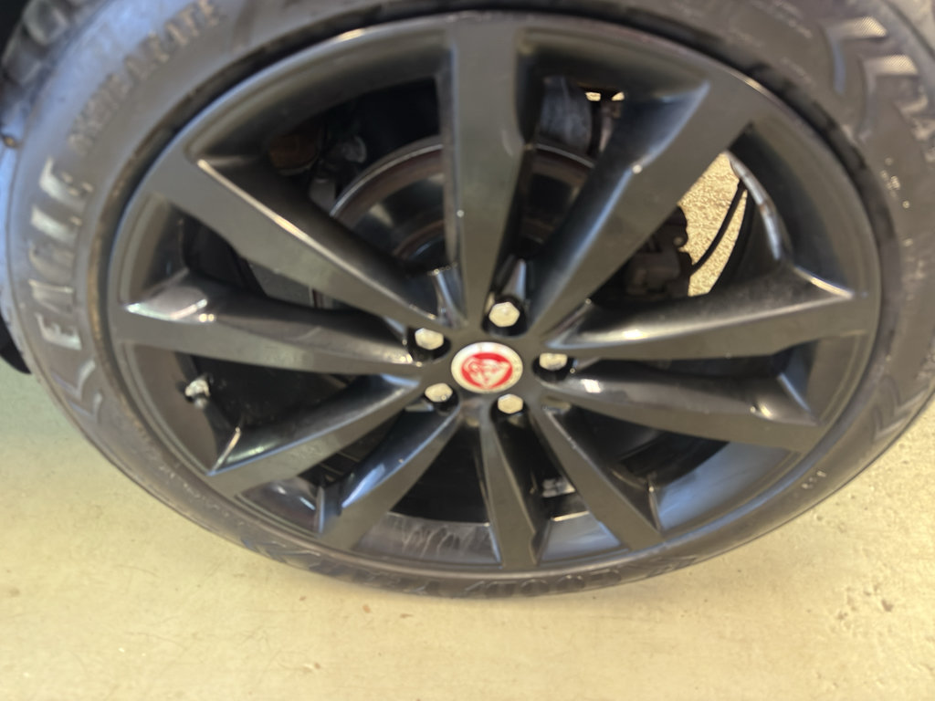 Used 2019 Jaguar E-PACE S AWD/4WD image 35