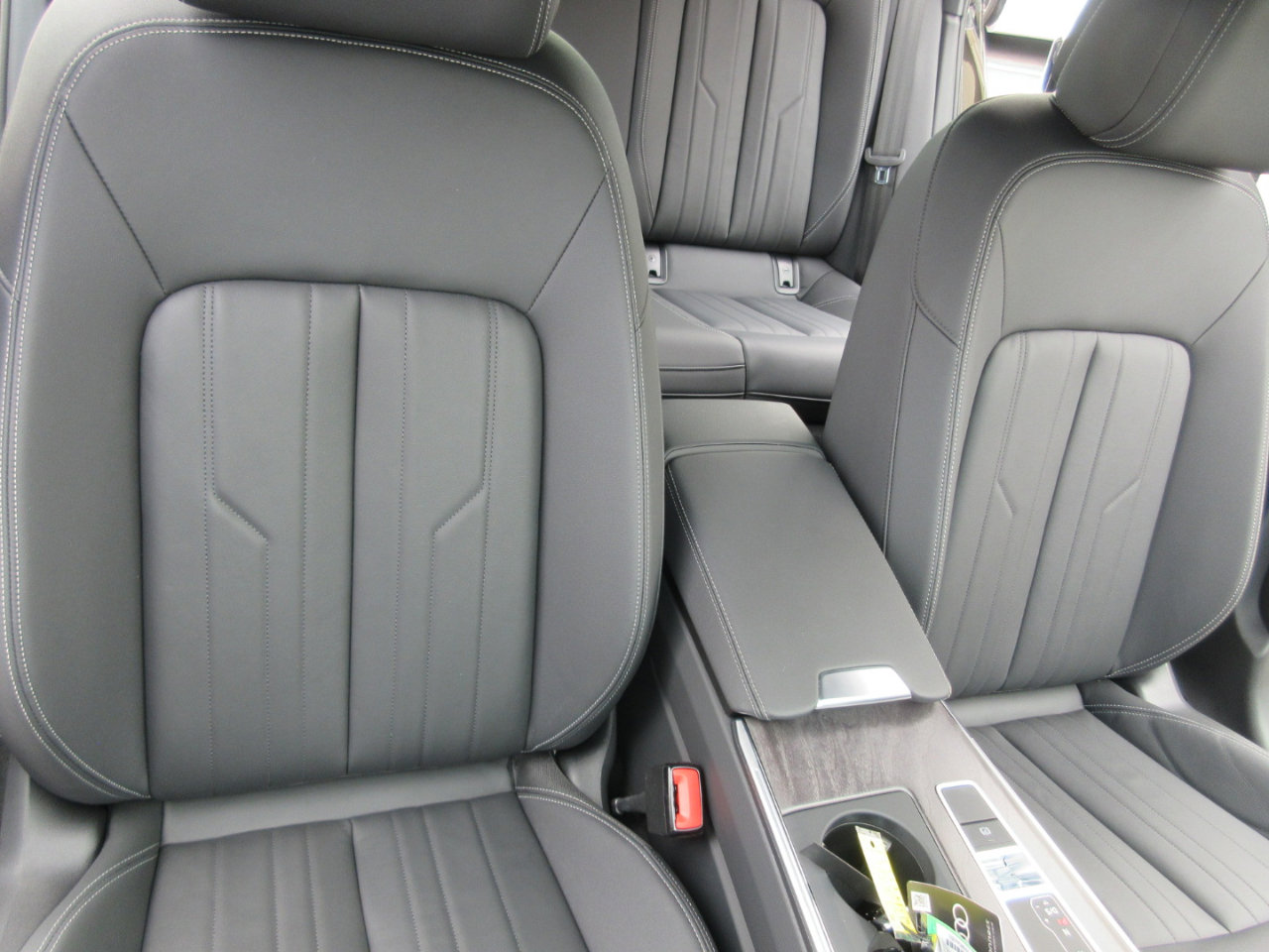 Used 2025 Audi A6 2.0T Premium w/ Convenience Plus Package image 30