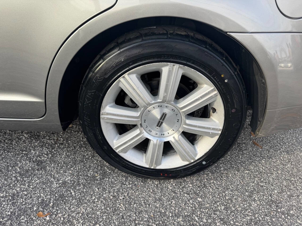 Used 2008 Lincoln MKZ image 7