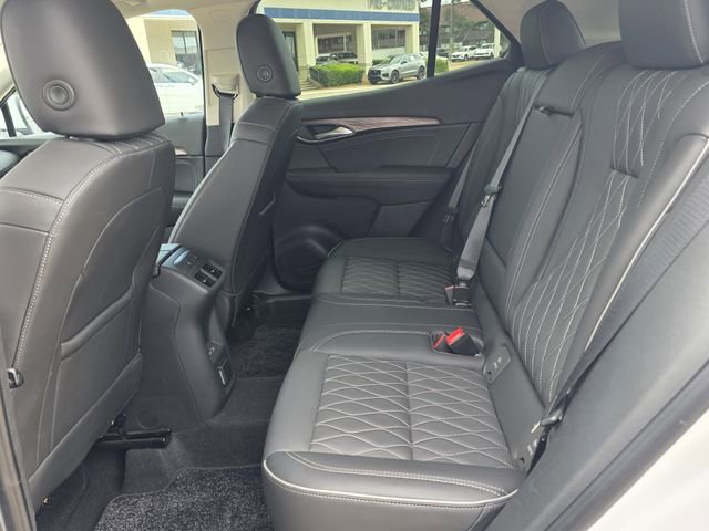 Used 2023 Buick Envision Avenir FWD image 25
