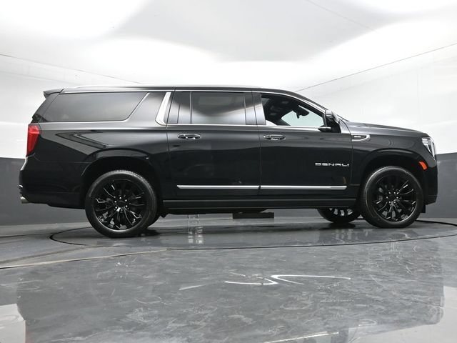 Used 2023 GMC Yukon XL Denali AWD/4WD image 54