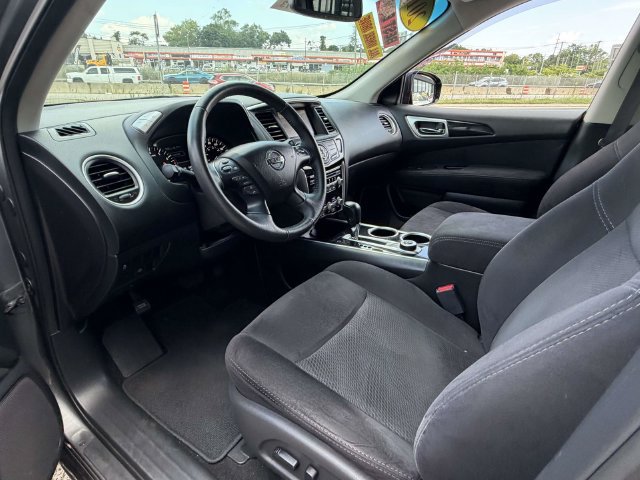 Used 2015 Nissan Pathfinder SV w/ Cargo Package FWD image 9