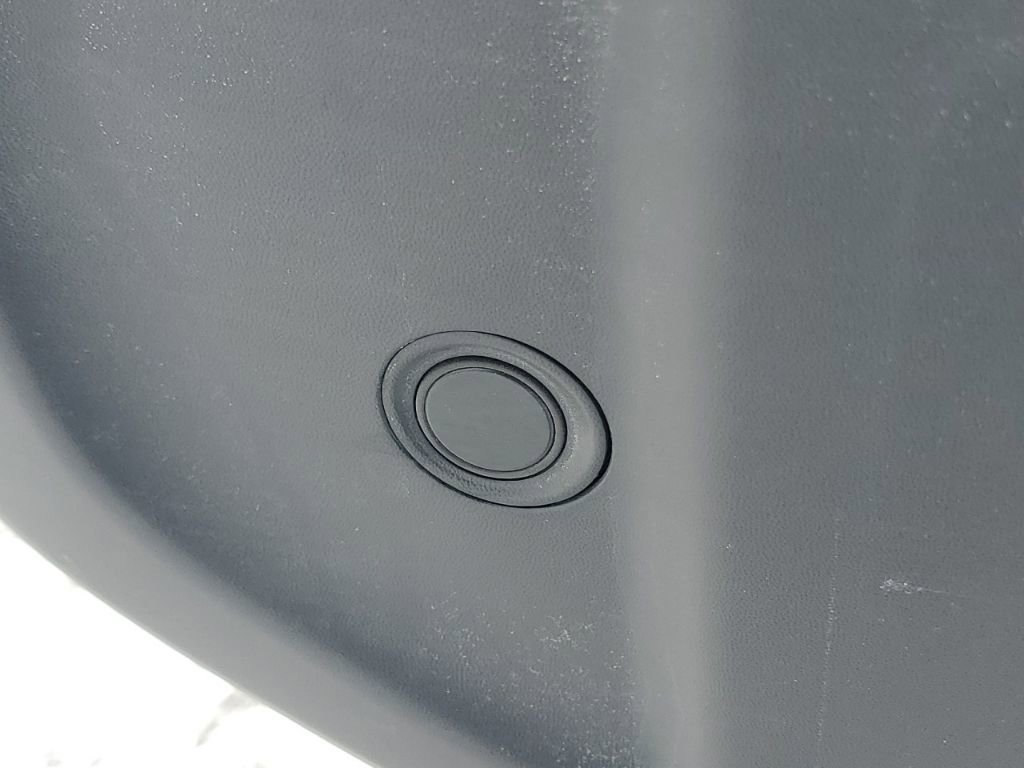 Used 2025 Jeep Wrangler Unlimited Sahara w/ Safety Group image 31