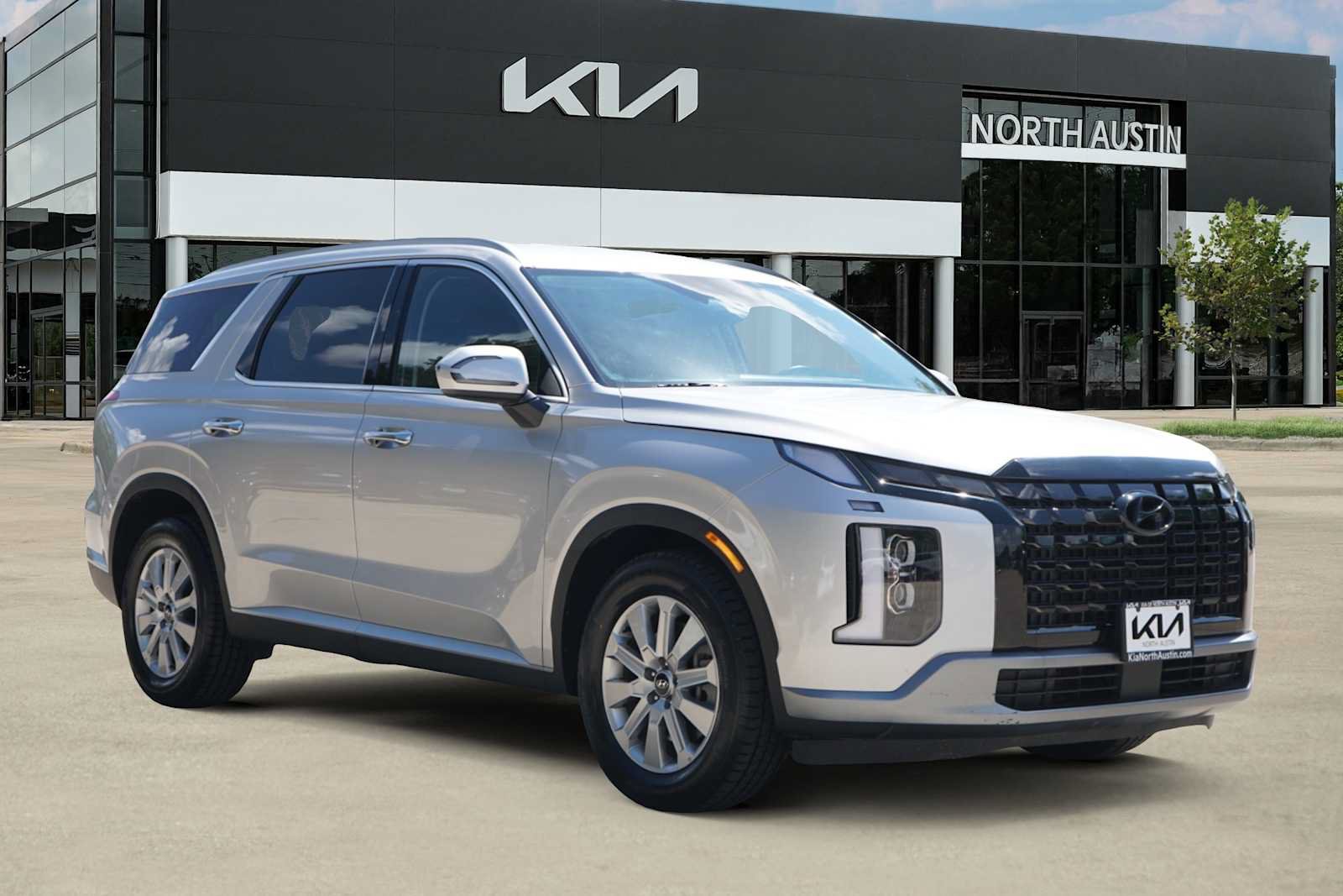 Used 2025 Hyundai Palisade SEL FWD image 6