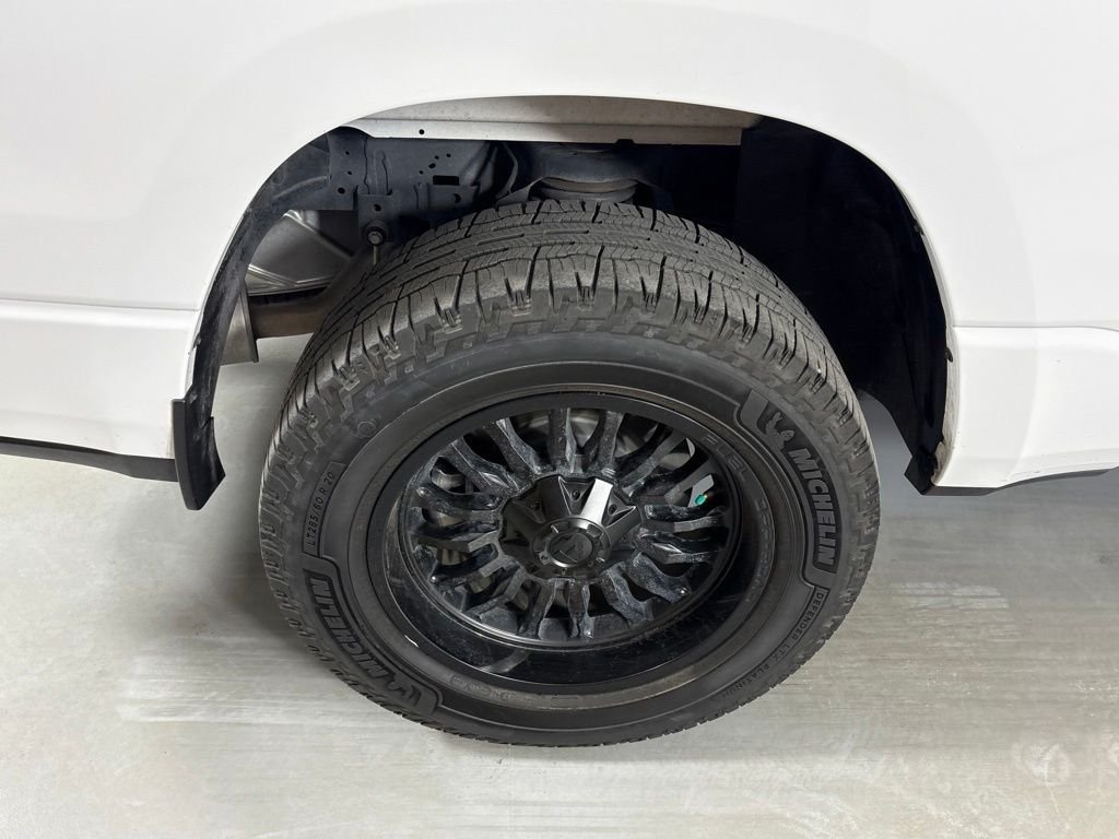 Used 2023 RAM 1500 Laramie AWD/4WD image 10