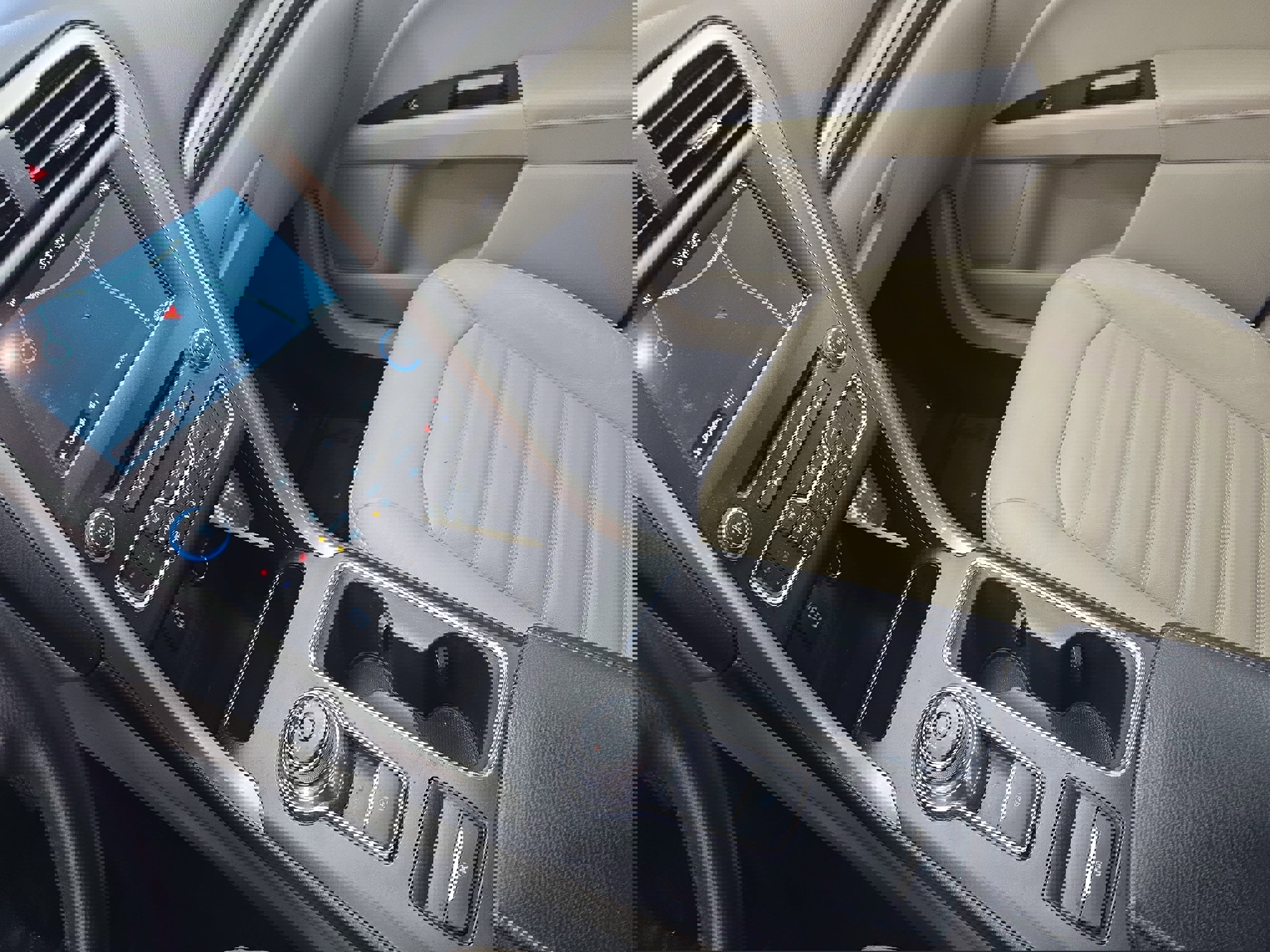 Used 2017 Ford Fusion SE w/ Fusion SE Technology Package image 24