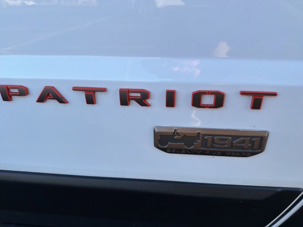 Used 2016 Jeep Patriot 75th Anniversary w/ Power Value Group FWD image 4