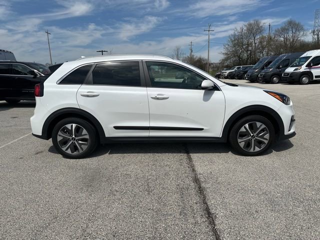 Used 2022 Kia Niro EX Premium w/ Cold Weather Package FWD image 5