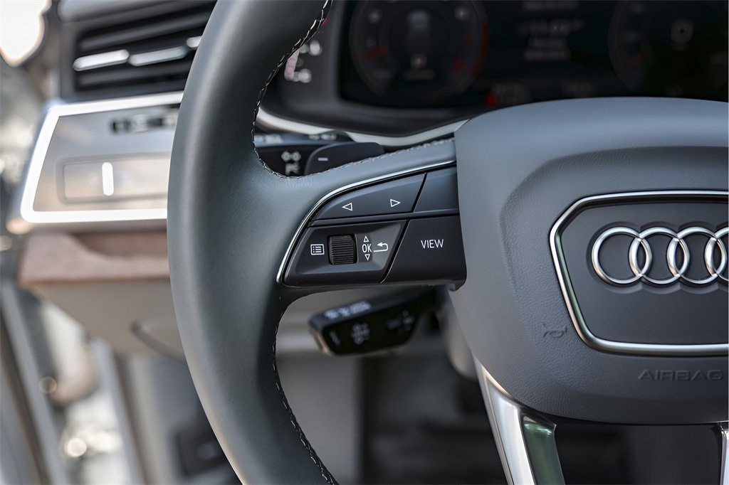 Used 2024 Audi Q8 Prestige image 17