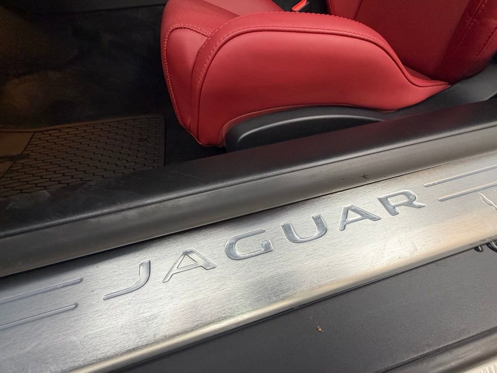 Used 2024 Jaguar F-TYPE R-Dynamic image 28