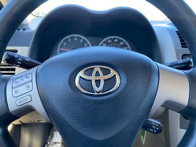 Used 2013 Toyota Corolla LE image 15
