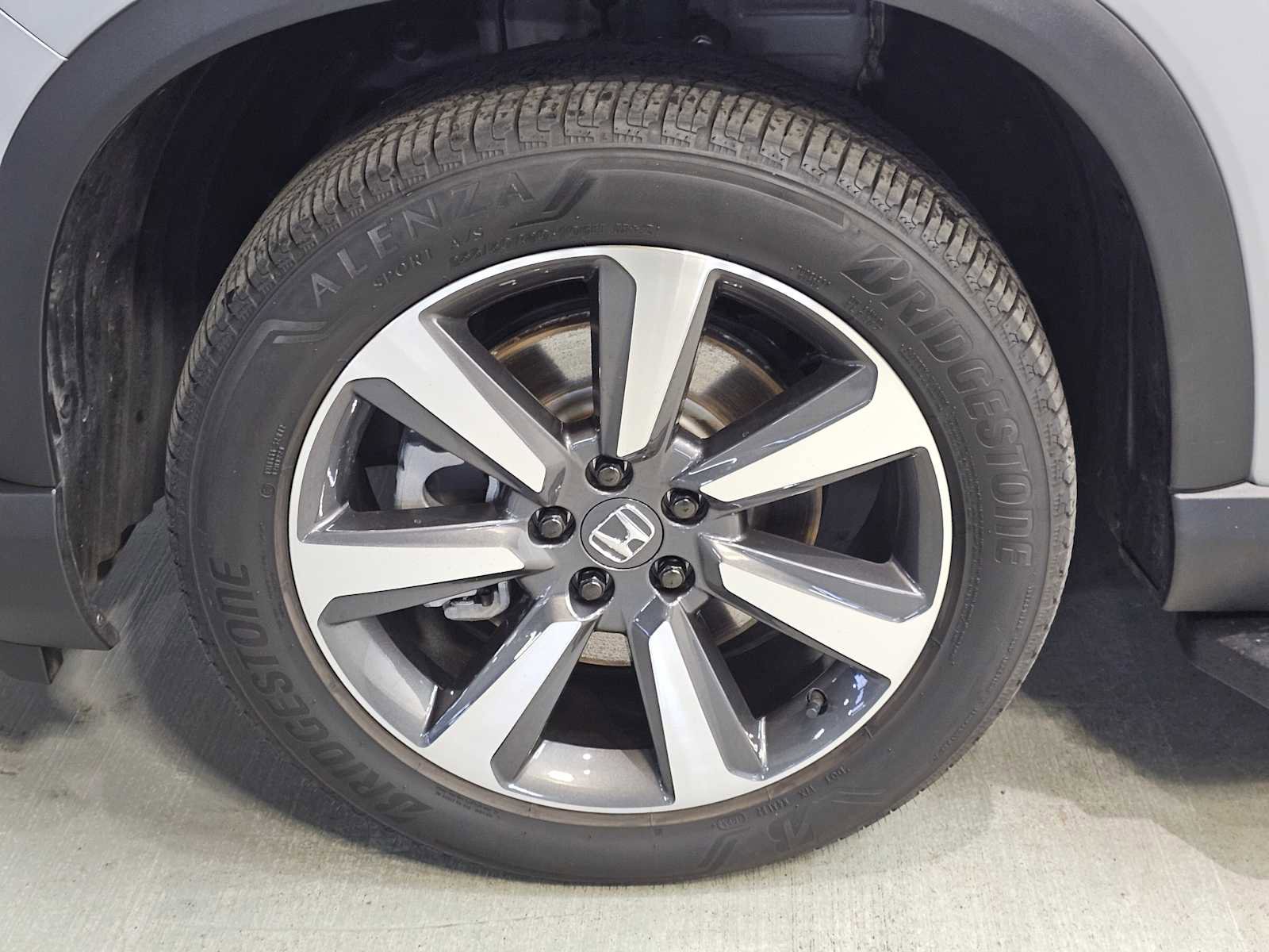 Used 2023 Honda Pilot Elite image 8