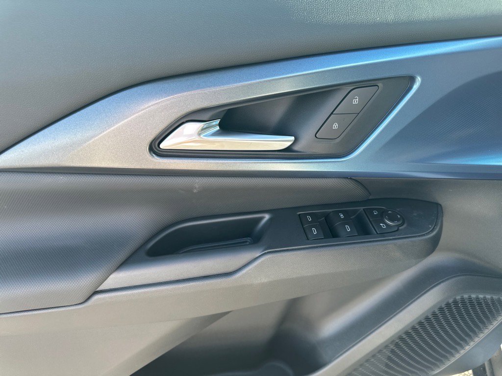 New 2026 Chevrolet Equinox EV LT image 11