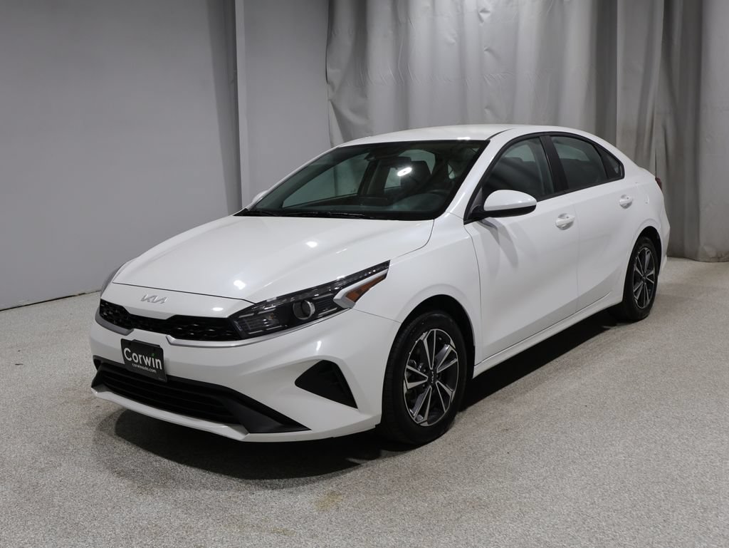 Used 2024 Kia Forte LXS FWD image 6