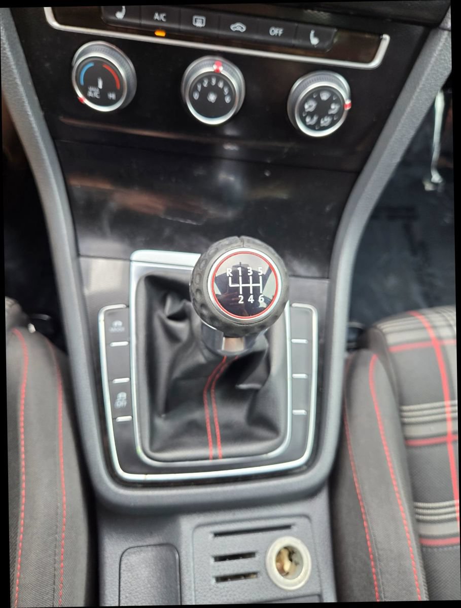 Used 2016 Volkswagen GTI S FWD image 30