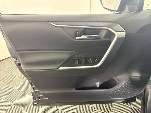 Used 2022 Toyota RAV4 XLE w/ Convenience Package AWD/4WD image 37