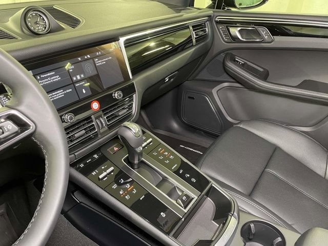 New 2026 Porsche Macan image 35
