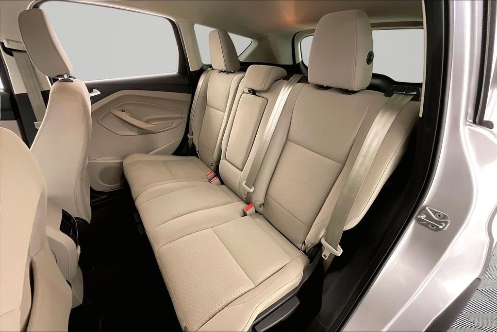 Used 2018 Ford Escape SE w/ Ford Safe & Smart Package FWD image 20