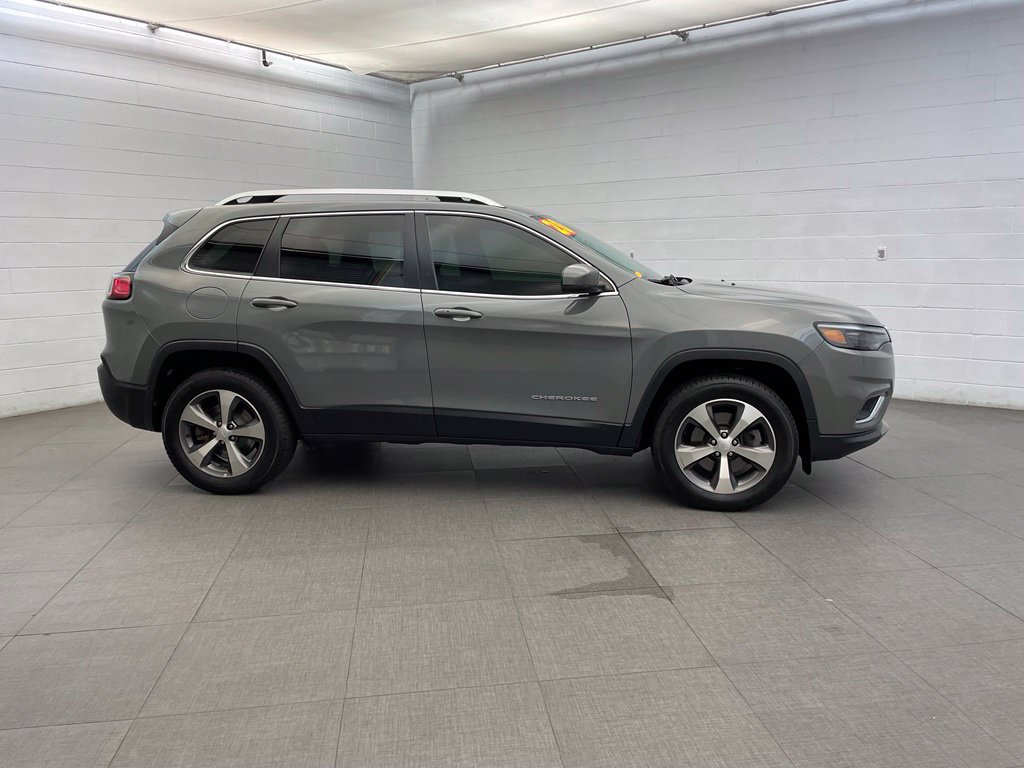 Used 2020 Jeep Cherokee Limited AWD/4WD image 7