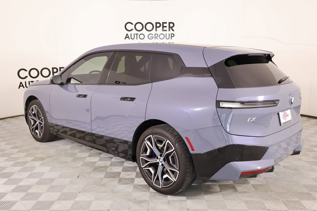 Used 2024 BMW iX xDrive50 w/ Sport Package image 23