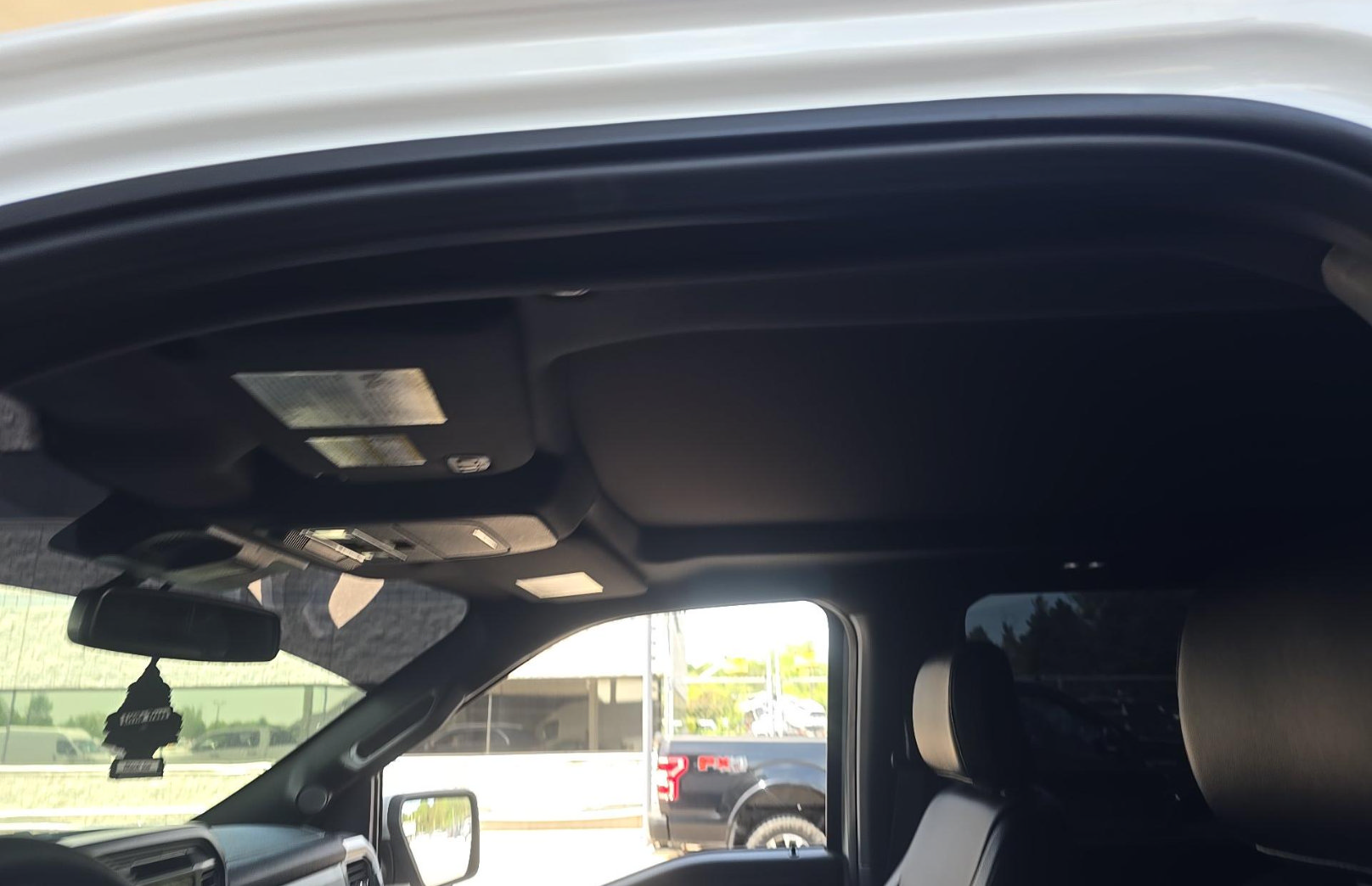 Used 2025 Ford F150 Lariat AWD/4WD image 13