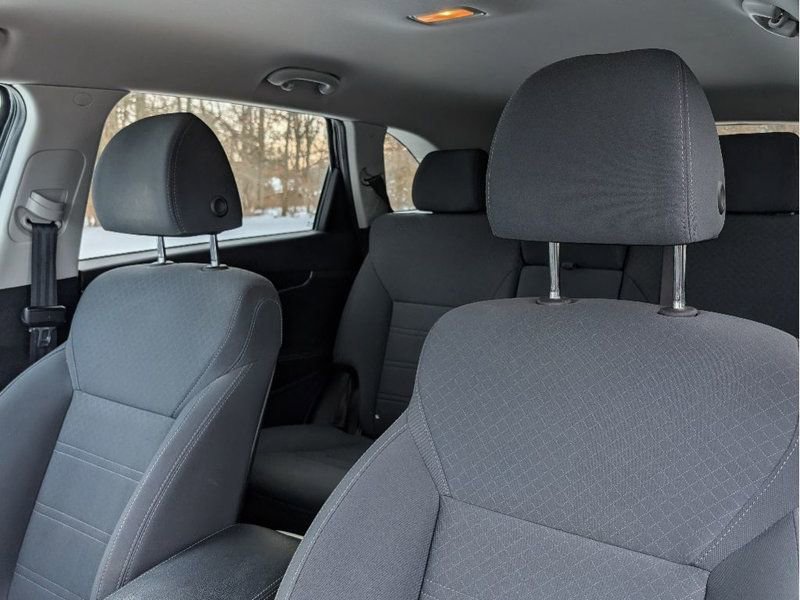 Used 2019 Kia Sorento S image 15