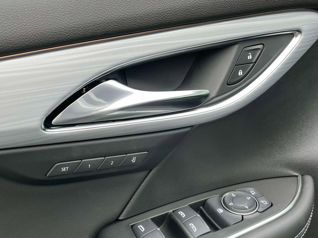 New 2026 Buick Envision Avenir image 21