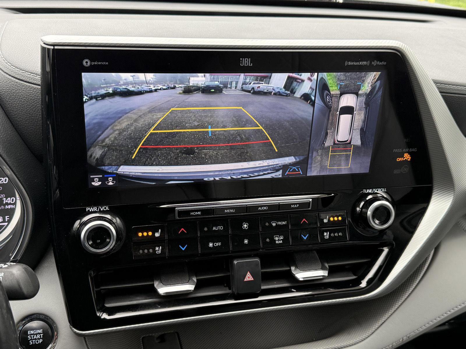 Certified 2022 Toyota Highlander Platinum image 29