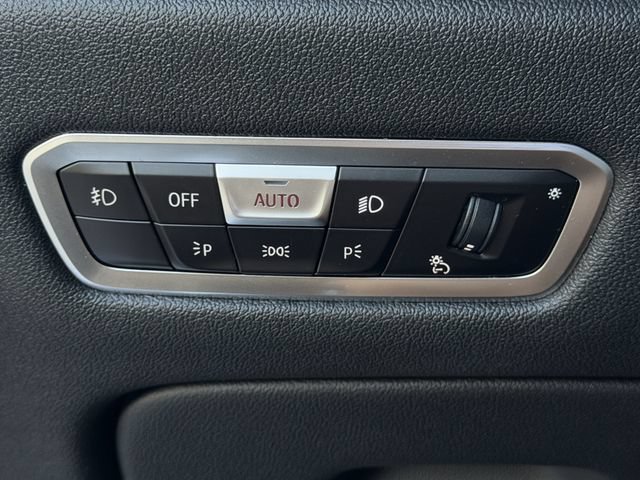 Used 2022 BMW X7 M50i AWD/4WD image 22