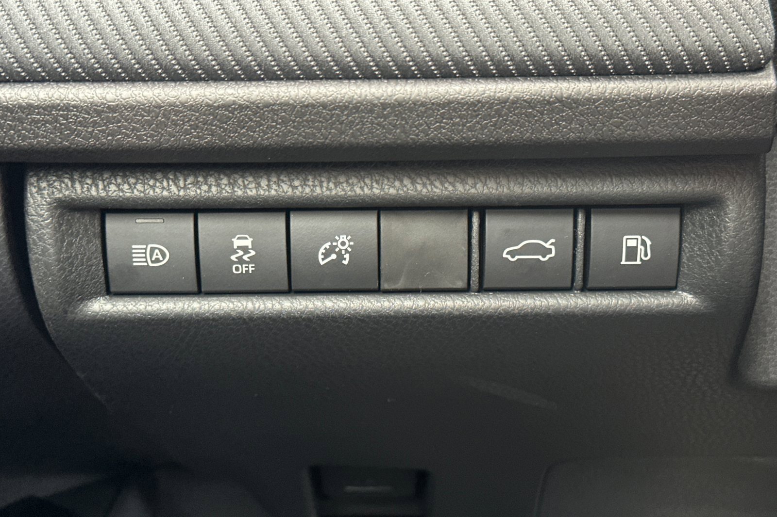 New 2026 Toyota Camry Hybrid image 23